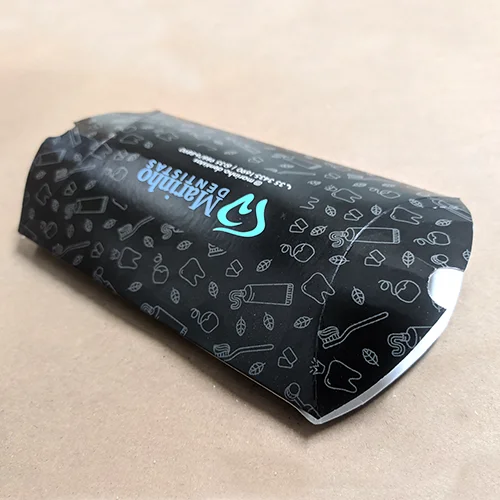 Caixa Travesseiro Personalizada parace Roupas e Acessórios – Pequena – MOD.035