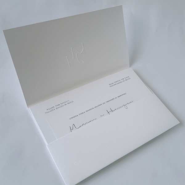 Convite de Casamento Empastado | Hot Stamping Prata e Relevo